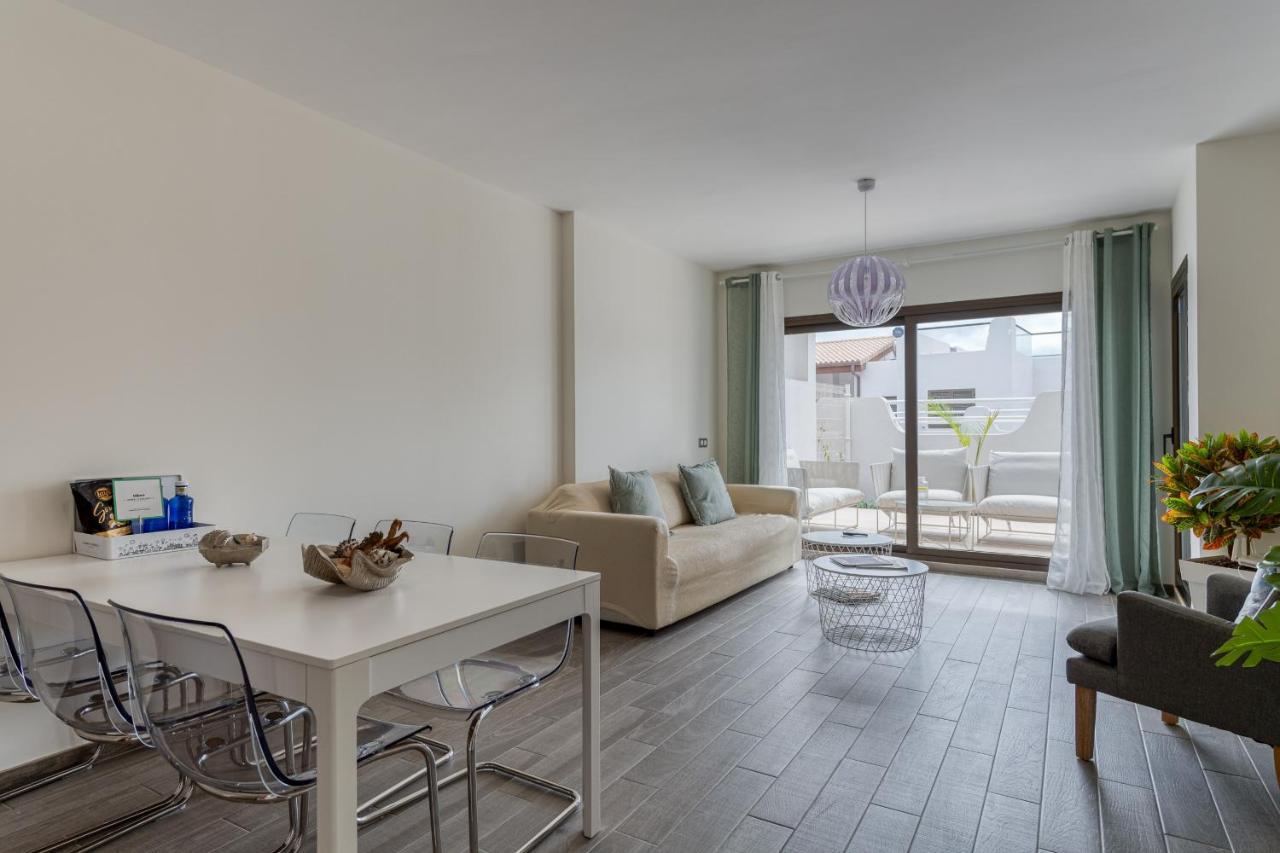 Homeforguest Flat With Large Terrace In Modern Residential Complex With Swimming Pool Caleta De Fuste Eksteriør bilde