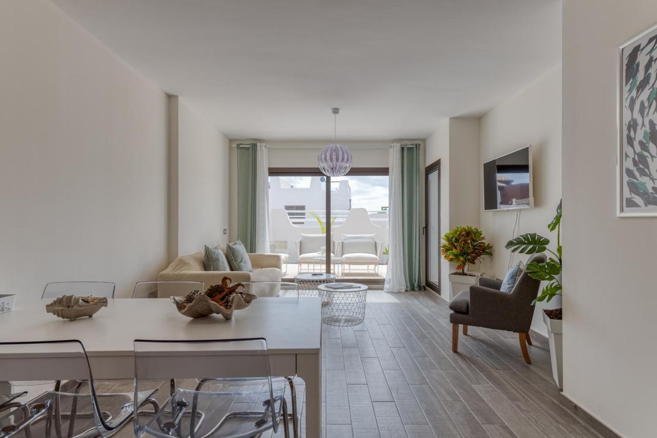 Homeforguest Flat With Large Terrace In Modern Residential Complex With Swimming Pool Caleta De Fuste Eksteriør bilde